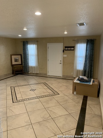 Image 8 of 10 For 1750 Craig Pl W