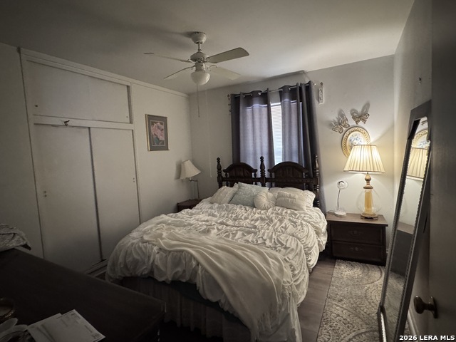 Image 12 of 29 For 205 Mayfield W