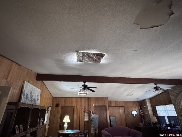 Image 23 of 29 For 205 Mayfield W