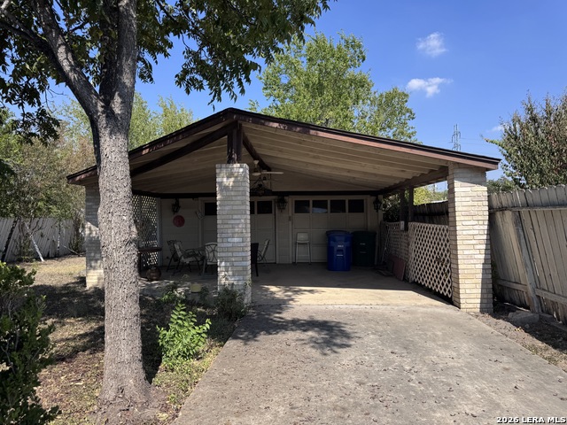 Image 25 of 29 For 205 Mayfield W