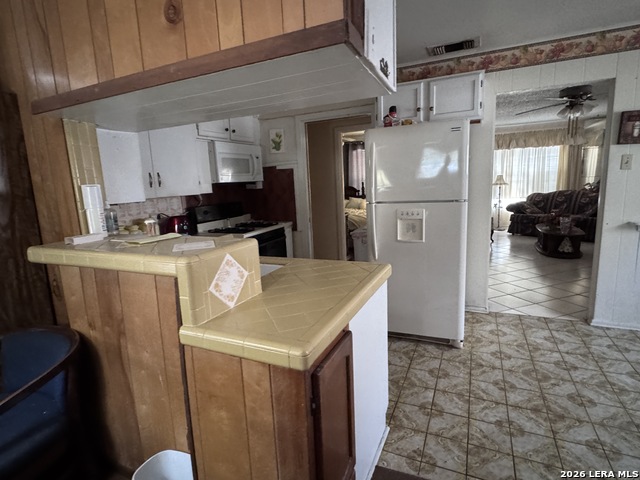 Image 6 of 29 For 205 Mayfield W