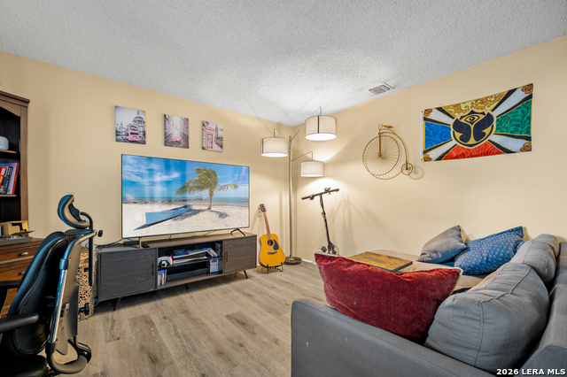 Image 8 of 32 For 4822 Bucknell