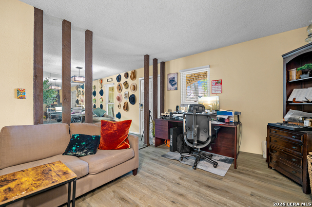 Image 9 of 32 For 4822 Bucknell