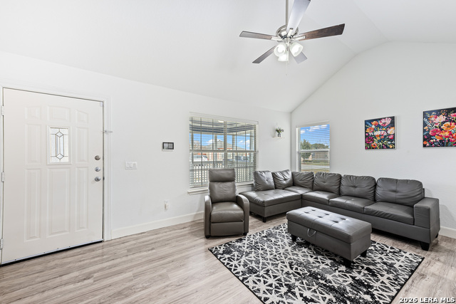 Image 5 of 18 For 2838 Wyoming St