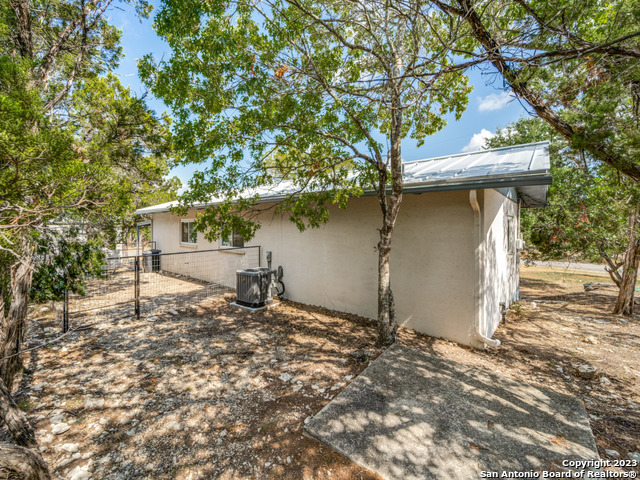 Image 24 of 25 For 1351 Spitz Kegel View Dr