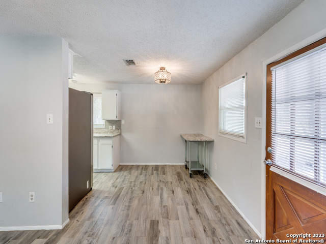 Image 5 of 25 For 1351 Spitz Kegel View Dr