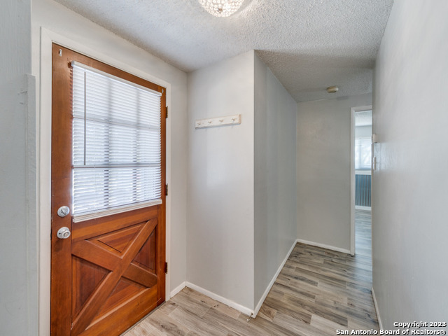 Image 6 of 25 For 1351 Spitz Kegel View Dr