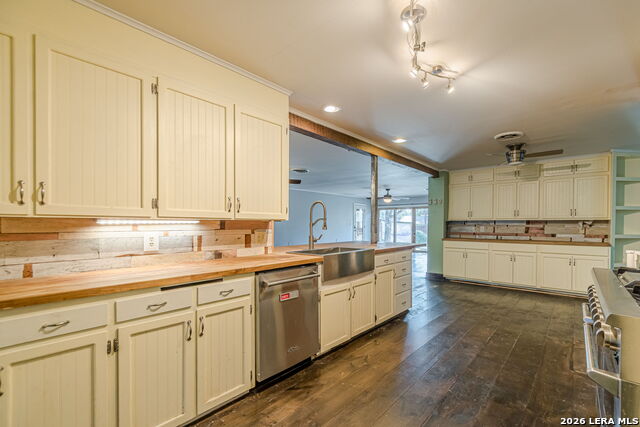 Image 9 of 43 For 17 Ridge  