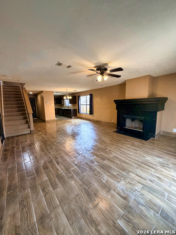 Image 4 of 15 For 8911 Kenton Briar