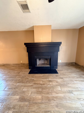 Image 5 of 15 For 8911 Kenton Briar