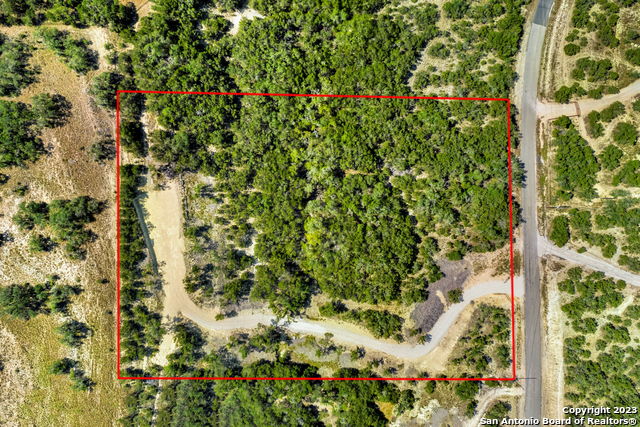 Image 17 of 18 For 472 Stallion Estates Dr