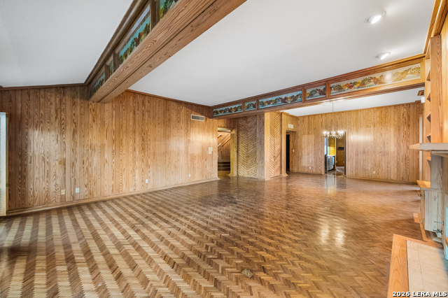 Image 14 of 65 For 1049 Allen  