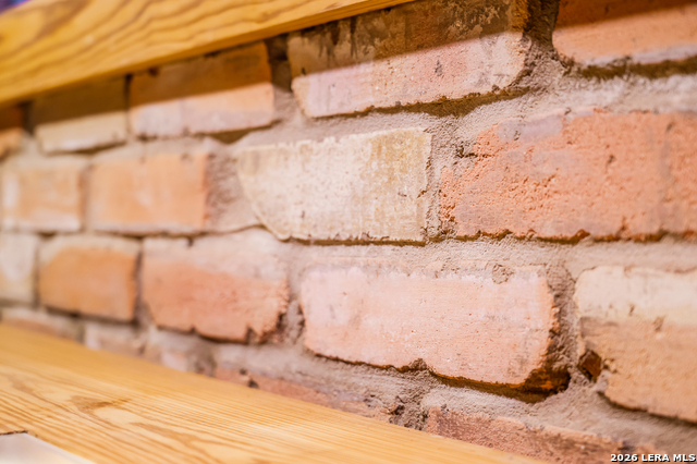 Image 30 of 65 For 1049 Allen  