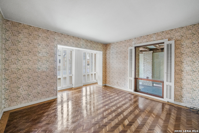 Image 34 of 65 For 1049 Allen  