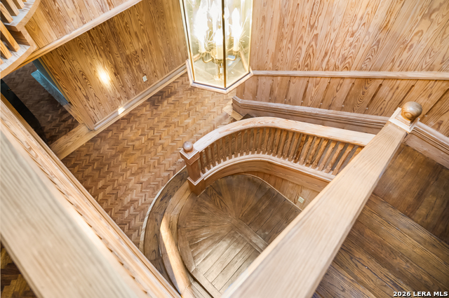 Image 38 of 65 For 1049 Allen  