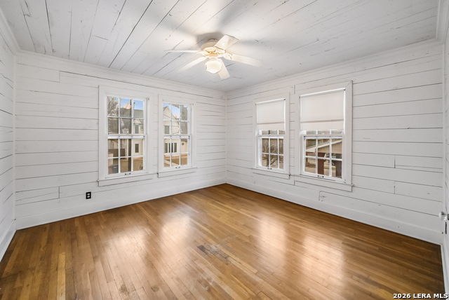 Image 41 of 65 For 1049 Allen  