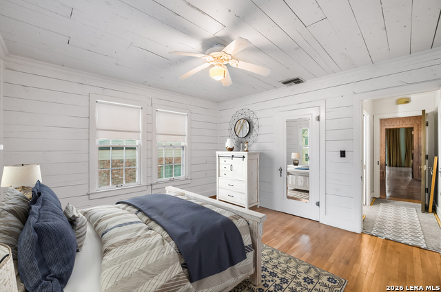 Image 43 of 65 For 1049 Allen  