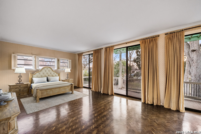 Image 46 of 65 For 1049 Allen  