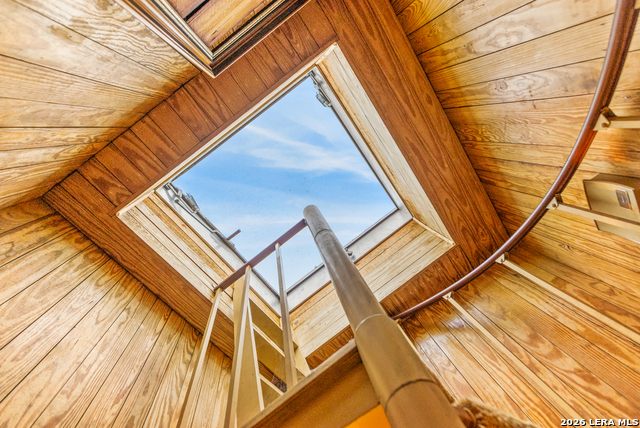 Image 51 of 65 For 1049 Allen  