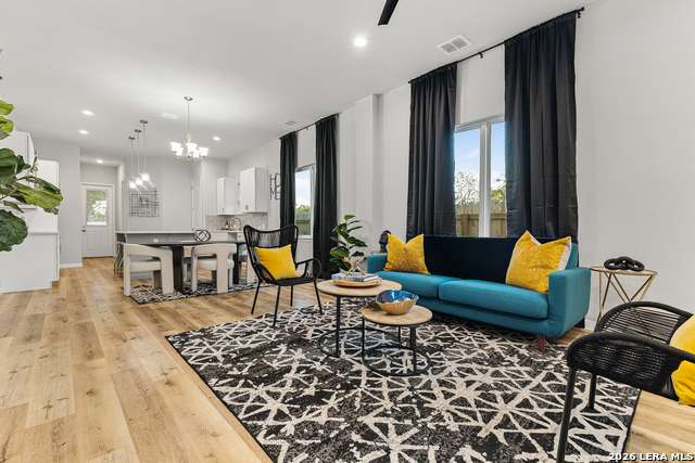 Image 4 of 35 For 507 Linden  