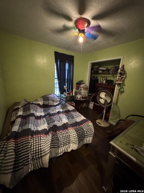 Image 10 of 15 For 2815 Hollyhill Dr