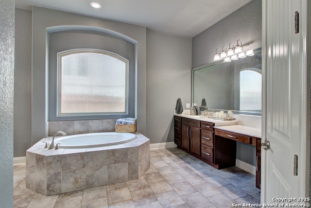 Image 20 of 43 For 28518 Tristant Ridge