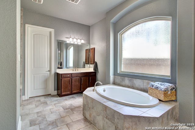 Image 22 of 43 For 28518 Tristant Ridge