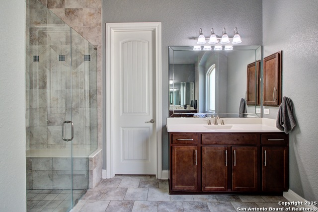 Image 23 of 43 For 28518 Tristant Ridge