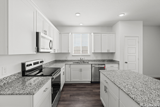 Image 18 of 22 For 4129 Bermuda Ln