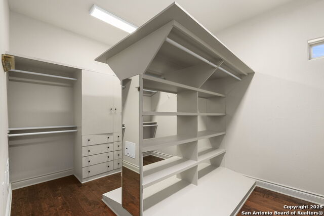 Image 25 of 52 For 6710 Ghia Lane