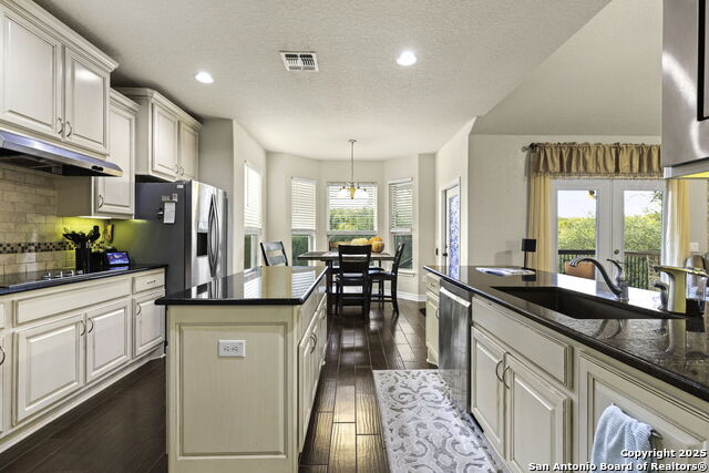 Image 13 of 25 For 755 Panorama Point