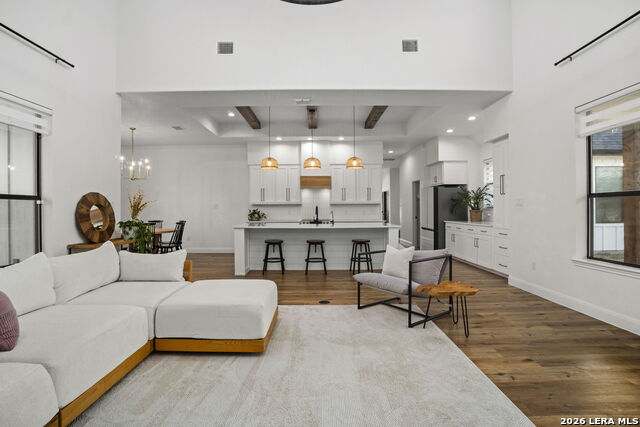 Image 9 of 61 For 204 Oak Fields Dr.,