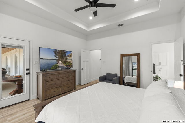 Image 32 of 68 For 200 Oak Fields Dr.,