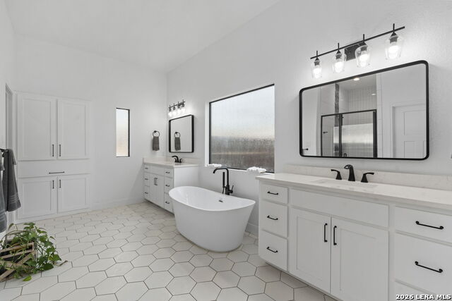 Image 33 of 68 For 200 Oak Fields Dr.,