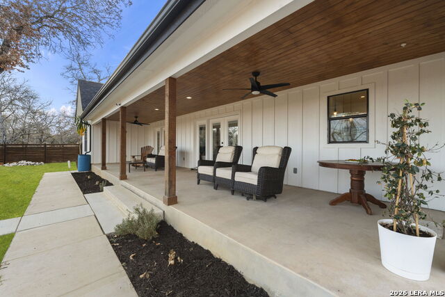 Image 8 of 68 For 200 Oak Fields Dr.,