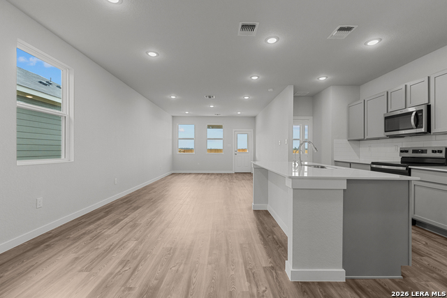 Image 5 of 22 For 9915 Chavaneaux Lndg