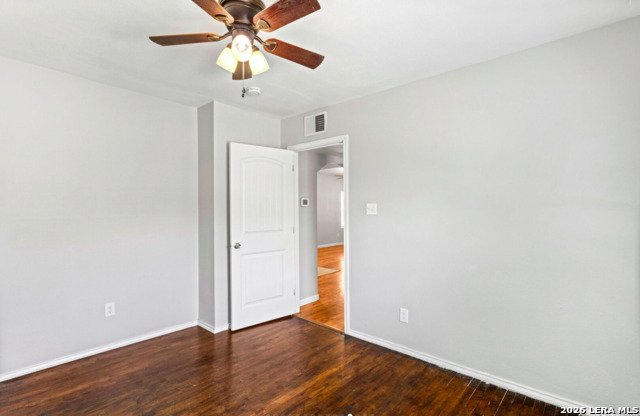 Image 16 of 18 For 1334 Ridgewood W