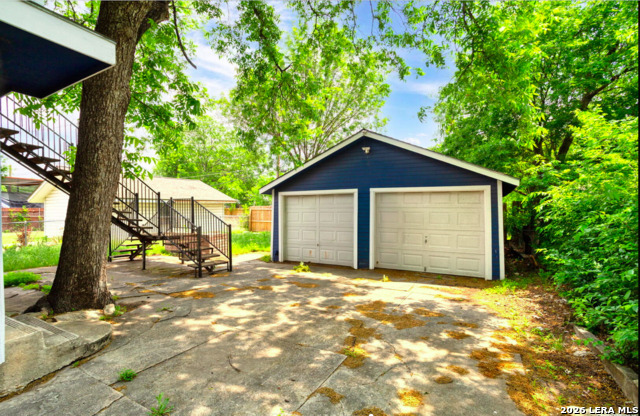 Image 5 of 18 For 1334 Ridgewood W