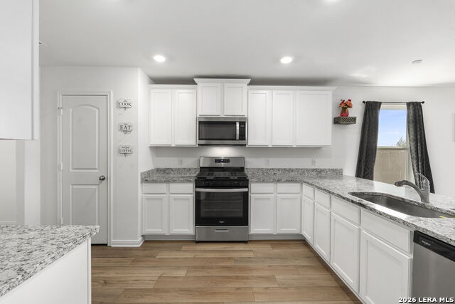 Image 6 of 26 For 12024 Luckey Villa