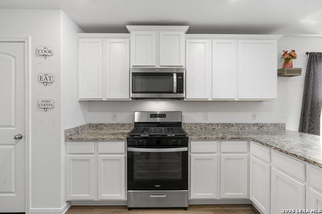 Image 7 of 26 For 12024 Luckey Villa