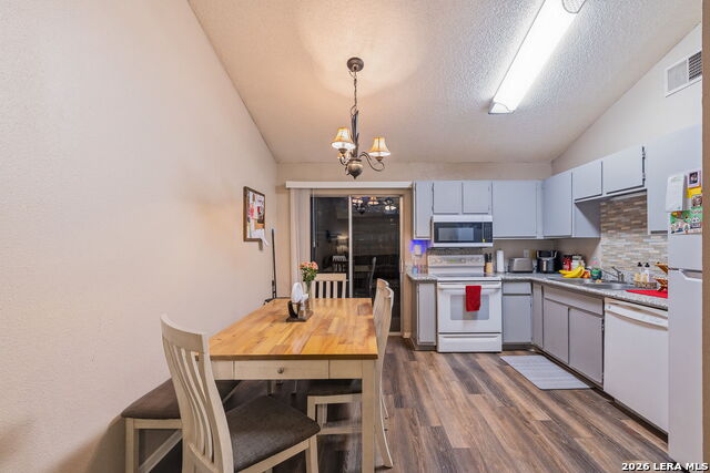 Image 8 of 26 For 9140 Timber Path  Unit 2502