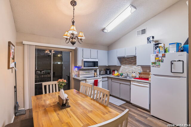 Image 9 of 26 For 9140 Timber Path  Unit 2502