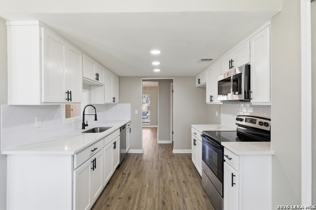 Image 11 of 34 For 9534 Chelmsford