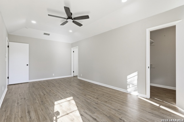 Image 16 of 34 For 9534 Chelmsford