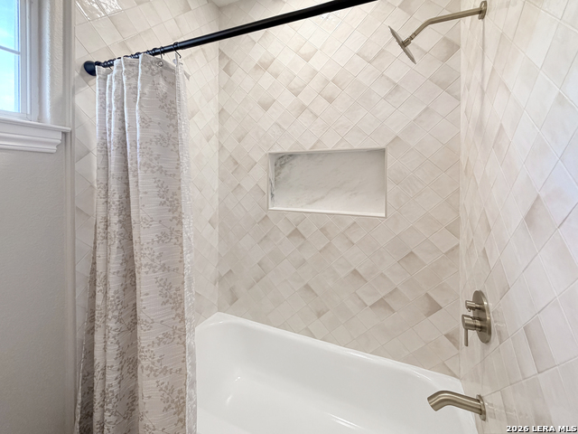 Image 31 of 50 For 403 Vista Ridge E