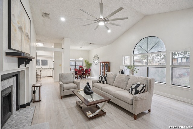 Image 5 of 28 For 17011 Vista Village