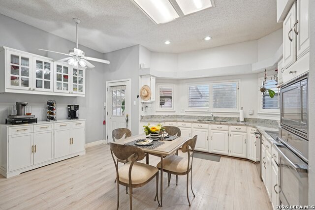 Image 8 of 28 For 17011 Vista Village