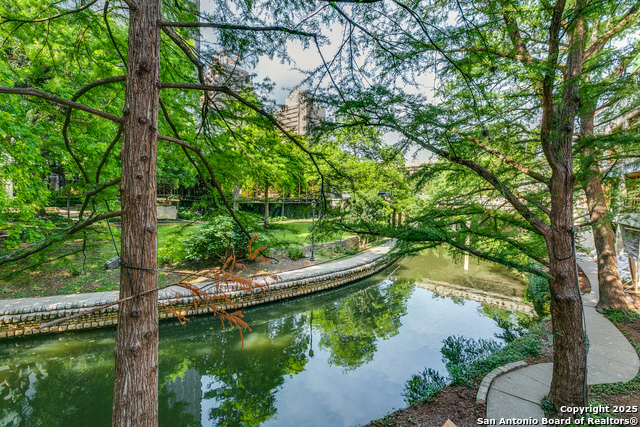 Details for 1022 Navarro 306, San Antonio, TX 78205