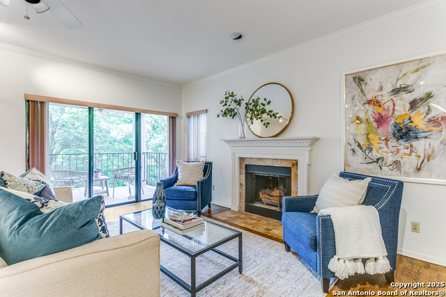 Image 2 of 26 For 1022 Navarro  306