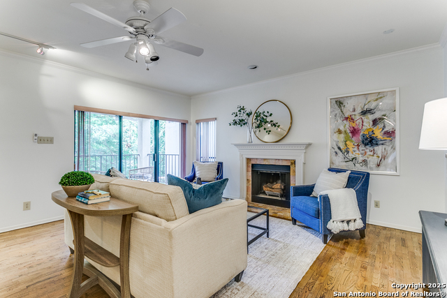 Image 3 of 26 For 1022 Navarro  306